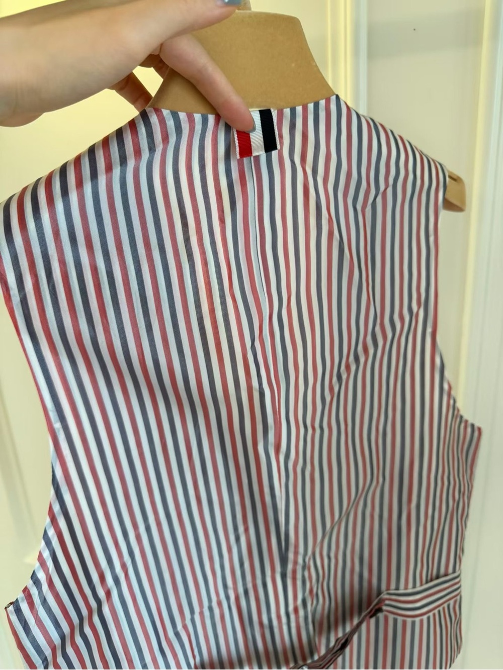 Thom Browne Gray Windowpane Penguin Motif Button Vest - Picture 4 of 6